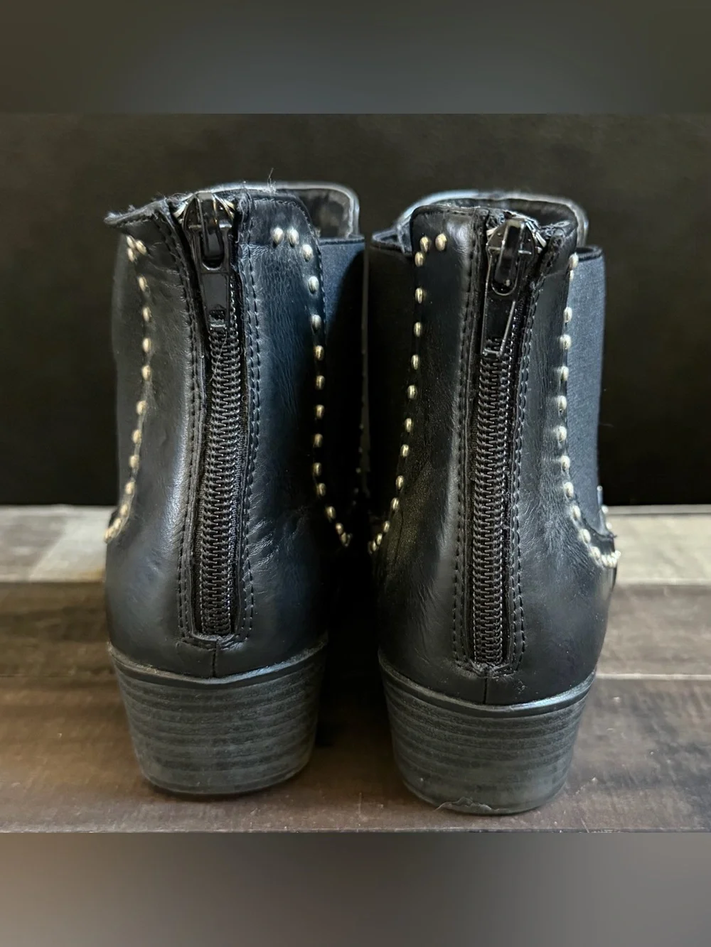 Unionbay Women’s 7.5M Black Ankle Boots With Studs Low Heel Leather Booties